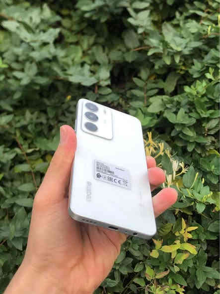 Realme C71
لۆک لۆکە 
پاتری 6300
256 گێگابایت 
ڕام 8
نرخی 155 هەزارو کەمێ مامەڵە 
***********
واتساپ ڤایبەر السليمانية
