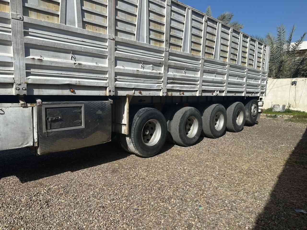 السلام وعليكم للبيع عربانة وربية محدده طول13/60تخم تاير دناكير14 الماني الأتصال على الرقم ***********//***********
