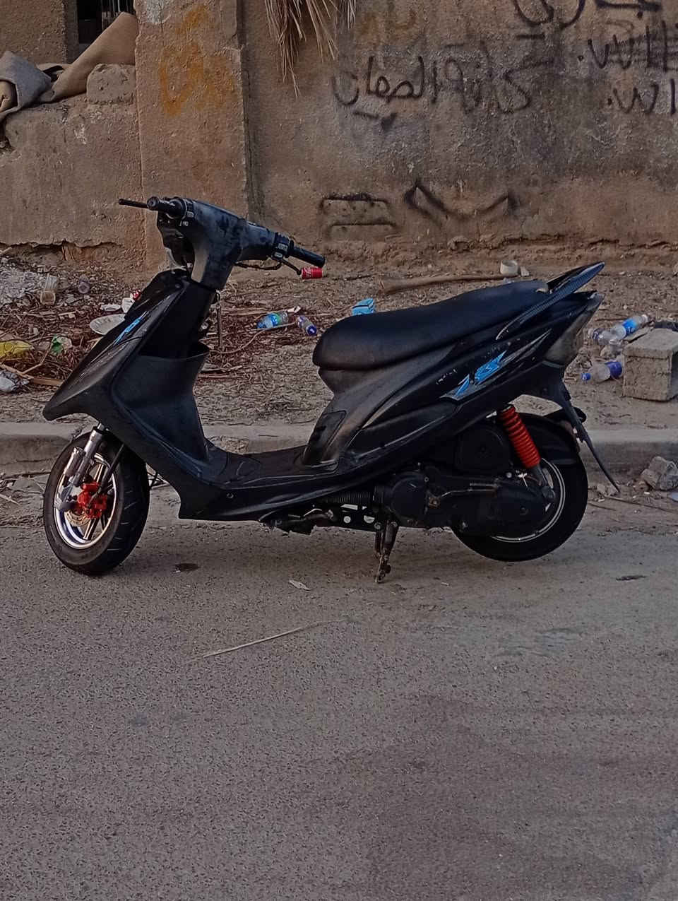 سلام عليكم دراجة ماكس عدلة بلادية من كلشي ويل نجمة صدر رياضي كاملة من كلشي نكرة بكل وكت *********** بغداد تقاطع درويش  أو مراوس سكنس جبلي سعر 800

