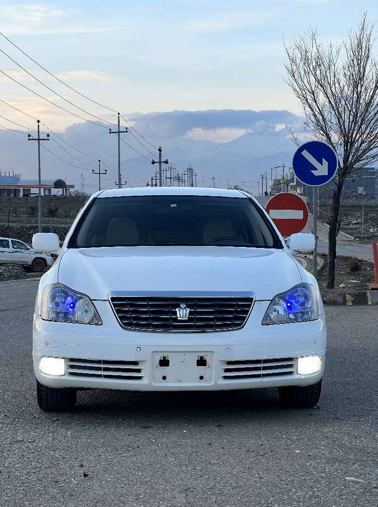 سەرەتا بەناوی خوای گەورە
 شاهینەی ڕۆیاڵی ساج مەلەکی 
٢٠٠٧ ی بەسمە ڕەساسی 
١٨٠ ی گێڕ گەورە 
سێ دووگمەی پەردە 
سەیارەکی زۆ جوان و ڕێکە حاسەو ڕادار و هەمو شتێکی ئیش دەکا و بێ کێشەیە چوار تایەی لۆک لۆکی لەسەرە مەسرەف کراوە بەس برێکی نەبەستراوە . 
بەشەرتی فیتەر دەی فرۆشم 
سیعری ٥١ گەڵاو معامەلە
شوێن ..قەڵادزێ
ژم٫ ***********
ا....***********
وەتسئەپ و ڤیبەری لەسەرە . بشدار, السليمانية
