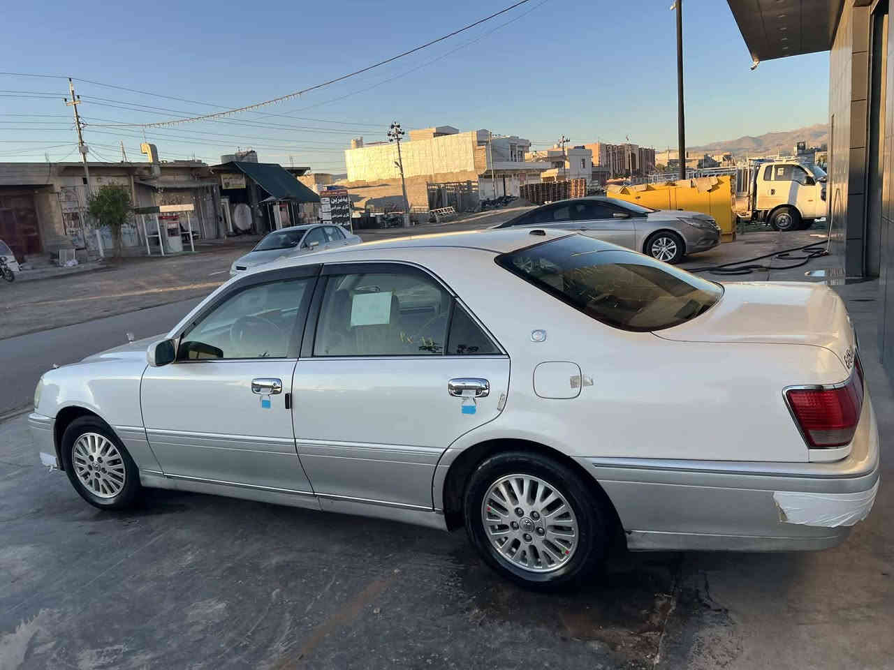 مەلیکە..موس مۆدێل 2001 فول
سەیاریەکە فول مواسەفاتە 4 دوگمەیە دیڤۆری گەورەیە سەلاجە ئاوێنە هیتەر پێشوو دوا کریستاڵ چوار کوشن کارەبا چوار دووگمە شاشە ئەلیکترۆنی

شوێن ..سەیدسادق
نرخی 45گەڵا و مەجالێکی  کەم

تێل بۆخاوەنەکەی بکەن ئەوە ژمارەکەیەتی
***********
