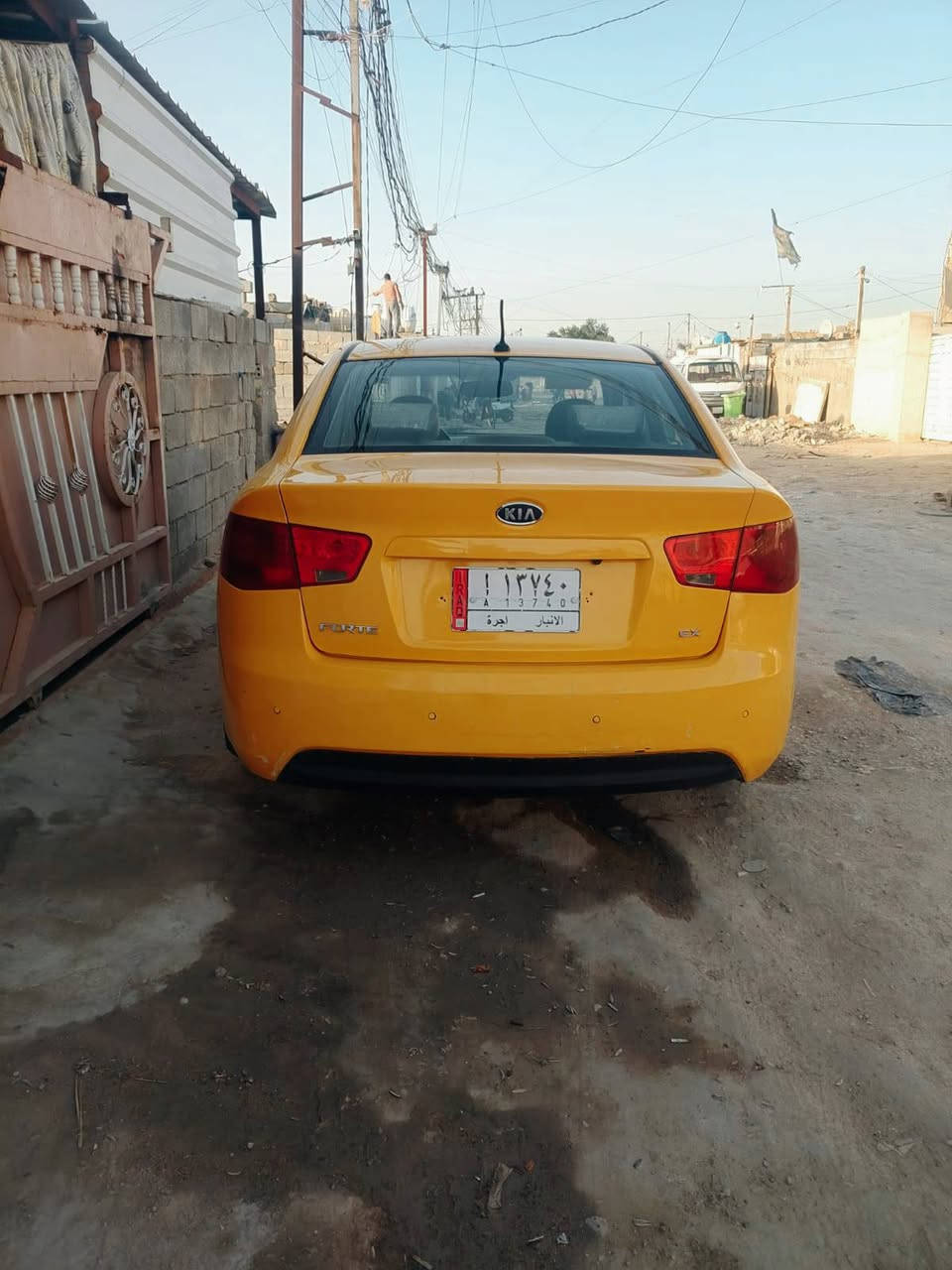 السلام عليكم فورتي 2010 وارد امريكي  مكينه 2000 منضومه غاز كامله حادث السيار جاملغ يمين البنيد كصه مصبوغه فقط مكان سياره سيديه تقاطع درويش ***********
