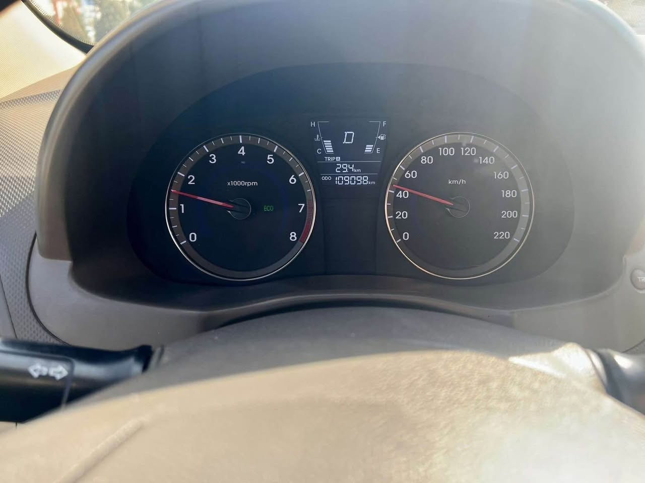 اكسنت خليجي موديل ٢٠١٤ بس جاملغ سبغ بدون داخل
Absكير محرك بشرط ما مفتوح سيارة نضيف كل بشرت 
مكان سيارة اربيل سعر ٩٨$ورةقة شوية مجال 
***********
Whatsapp أربيل, العراق
