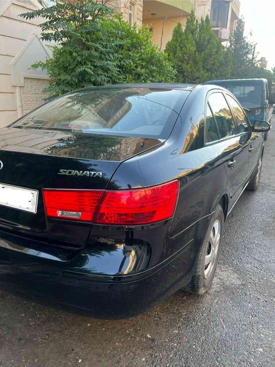السلام عليكم هيونداي سوناتا 2008 محدث 2009 محرك 2400 اربعة سلندر 5 قير السيارة بيها 3 قطع وبيها منظومة غاز السيارة نظيفة مشتغلها على ايدي مابيها اي نواقص سعرها 97 ورقة وبيها مجال مكاني اربيل ورقم السيارة اربيل رقمي واتساب ***********
