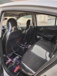 نيسان فيرسا  موديل 2018 محرك كير شرط  طخم تايرات جديد حداديه تقريبا كا...