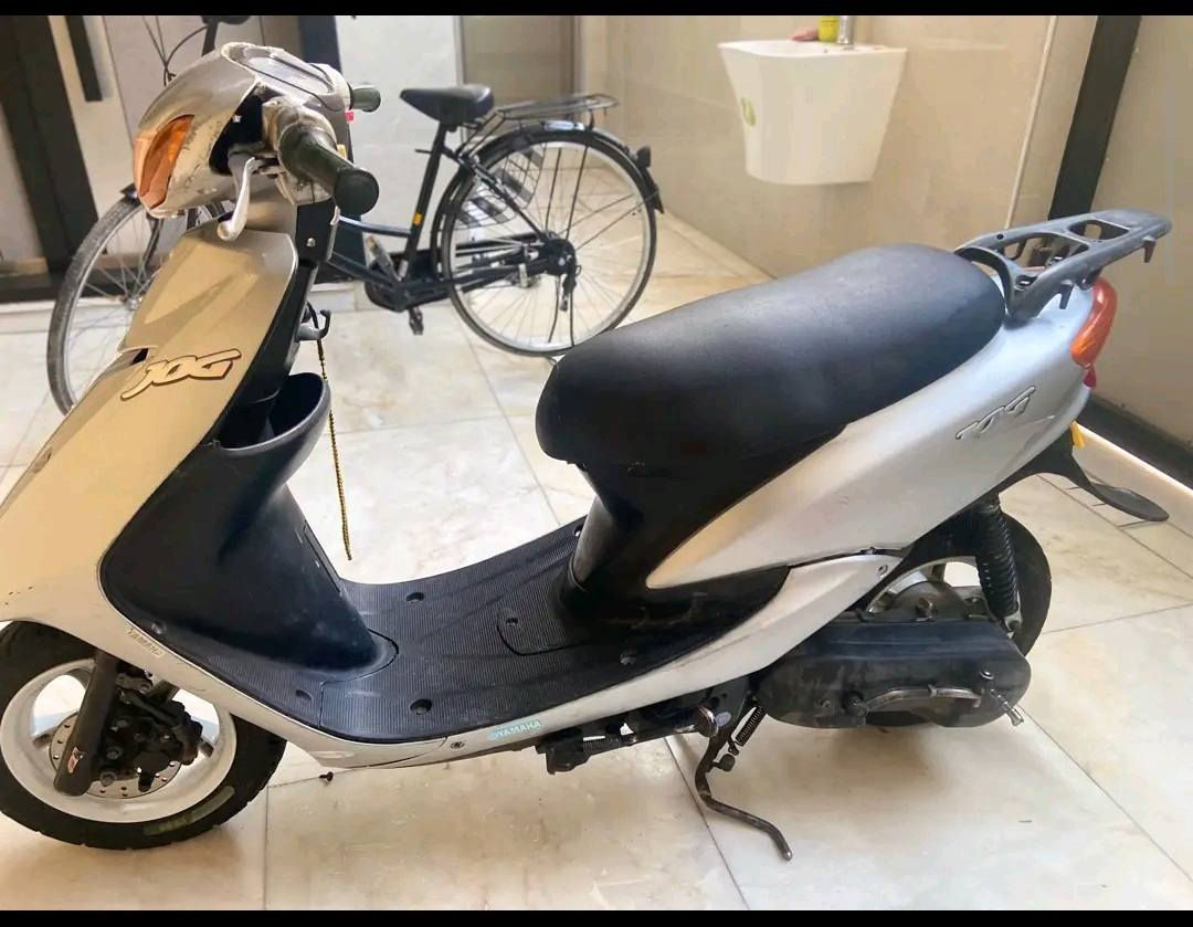 السلام عليكم دراجه عصفوريه للبيع دراجه نضيفه نكره سلف كهربائيات كلها شغاله السعر 350وبيها مجال حق الجيه مكاني مدينه الصدر الرقم***********
