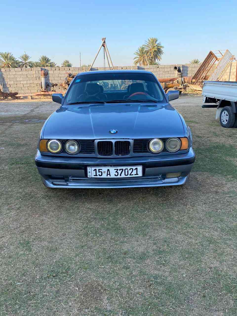 سلام عليكم بيئم موديل91  مكينه٥٢٥ رقم رمادي بسمي تحويل مباشر سياره جاهزه من كل نواحي. حداديه جديده كهربائياتها كلها شغاله  مصبوغه عام لجماليه  تايراتها جديده محرك كير خير من الله السعر ٤٥ بيها مجال لطيبين ***********
