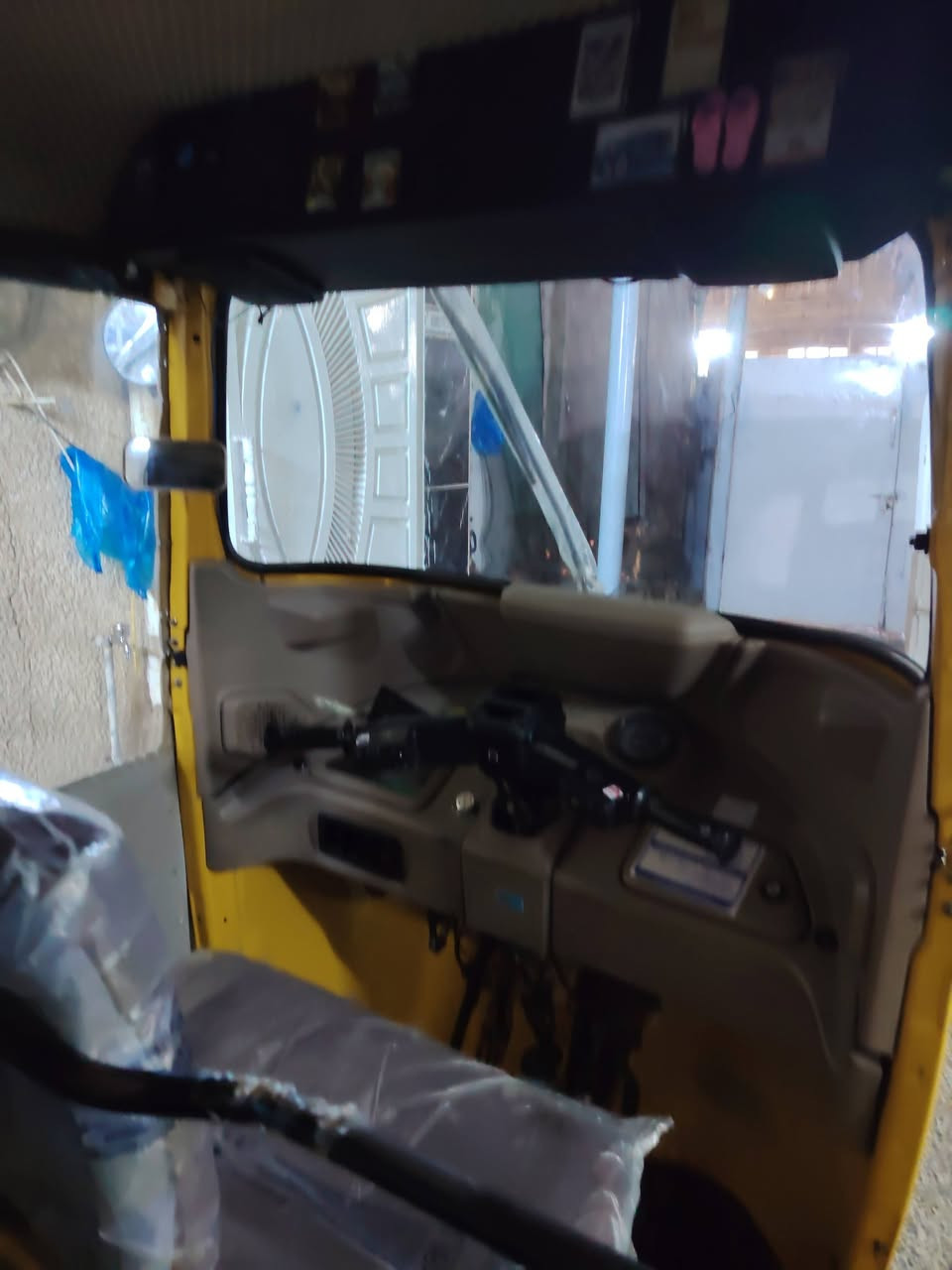 سلام عليكم تكتك 21 شهر 12 تكتك كفاله عامه مكينه بس زنجيل كفاله  تكتك رقم وسنويه انكليزي هزه جديده كامله خير من الله مكان الشعله رقم الهاتف ***********
