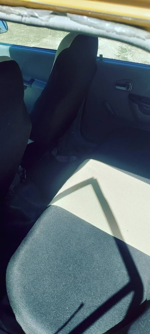 السلام عليكم من رخصه الادمن سايبه 2012 بسمي تحويل مباشر سنويه وهزه وهيئه جديده شواصي كفاله من كلشي  بيها هلالات معمره وصبغ باب السايق دوشمه جديده صدر جديد كهربائيات جاهزه سعرها 28مجال جدا قليل مكاني بغداد الدوره اتصل ودلل وغير متواجد على الفيس واتساب موجود ورقمي هذا *********** اتصل وبيك خير ودلل
