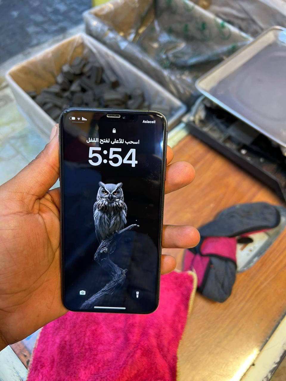 ايفون اكس اس ماكس المرغوب الجهاز وتر وتر يعني كفاله امريكي ب80 ذ256 مكاني نجف ***********  السعر 260
