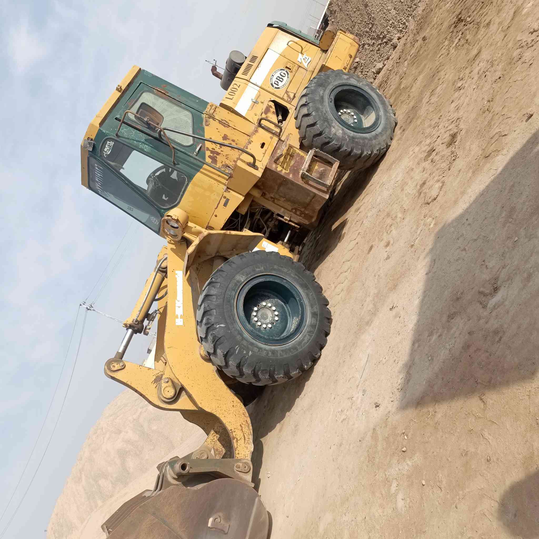 السلام عليكم شفل حجم 65للبيع كاوسكي مكينه كمنز 102محرك نضيف  رفع ودفع خير من الله مكينه جاهزة بسمي رقم بابل تحويل ثاني يوم كير كهربائي ليبر ندس السعر 255وبي مجال اتصل المكان البصره شط العرب ***********
