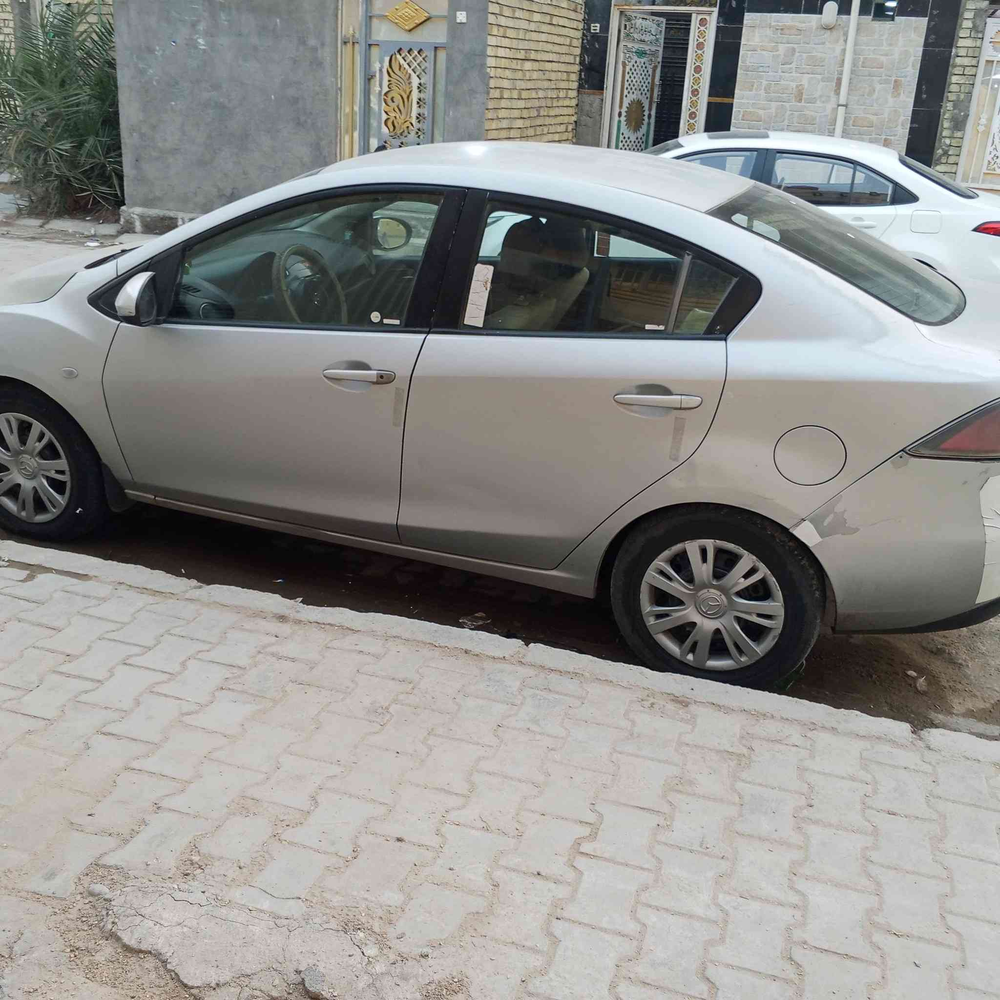 سياره مازدا 2013 سياره كفاله عامه من كل شي السعر 60 وبيه مجال بسيط رقم ***********
