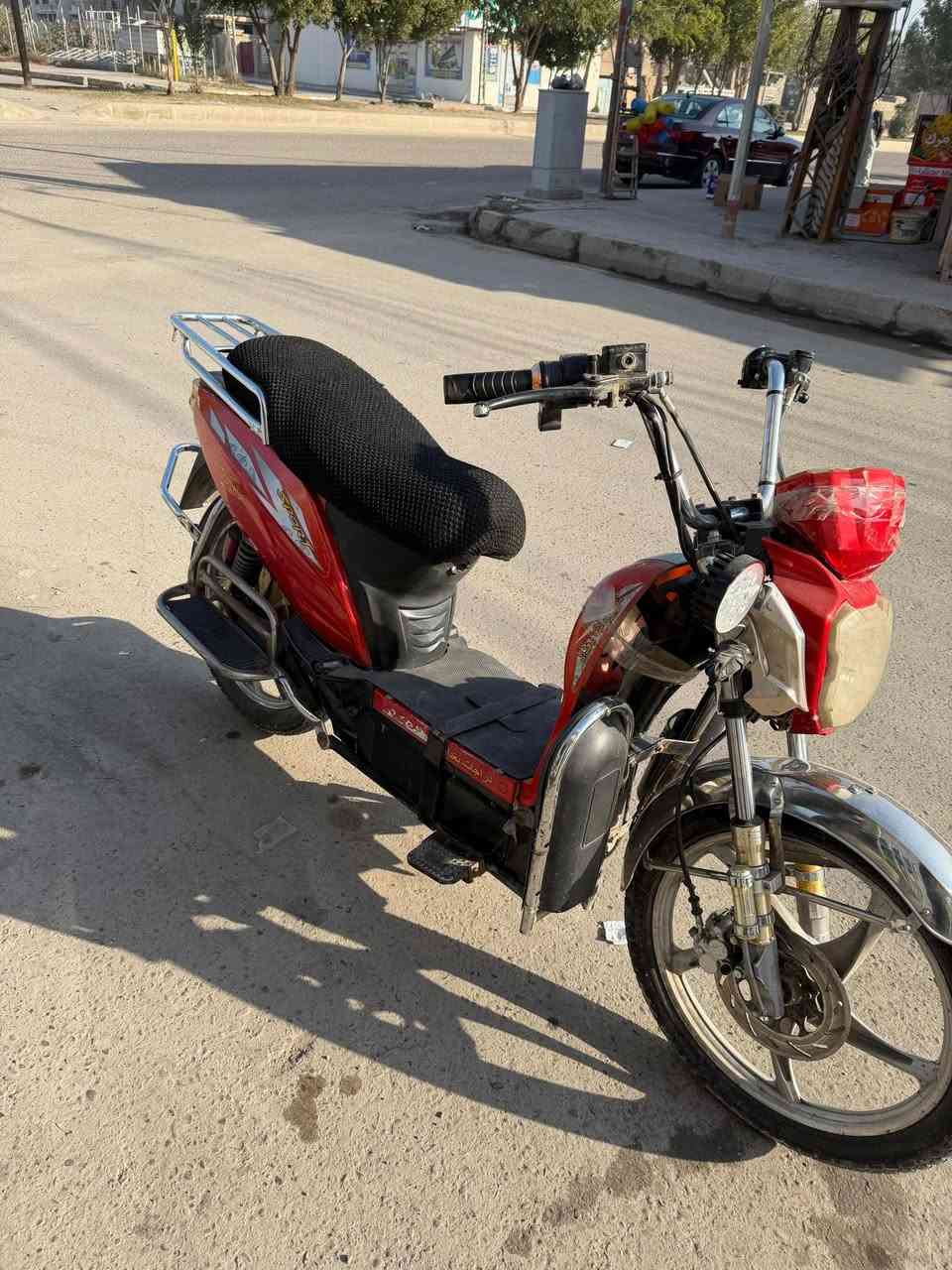 سلام عليكم
هارلي نضيفه بطارياته يقرن 8 

سعره 250 الف وبي مجال حك الجيه 

***********
