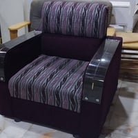 تخم • ١٠ مقاعد