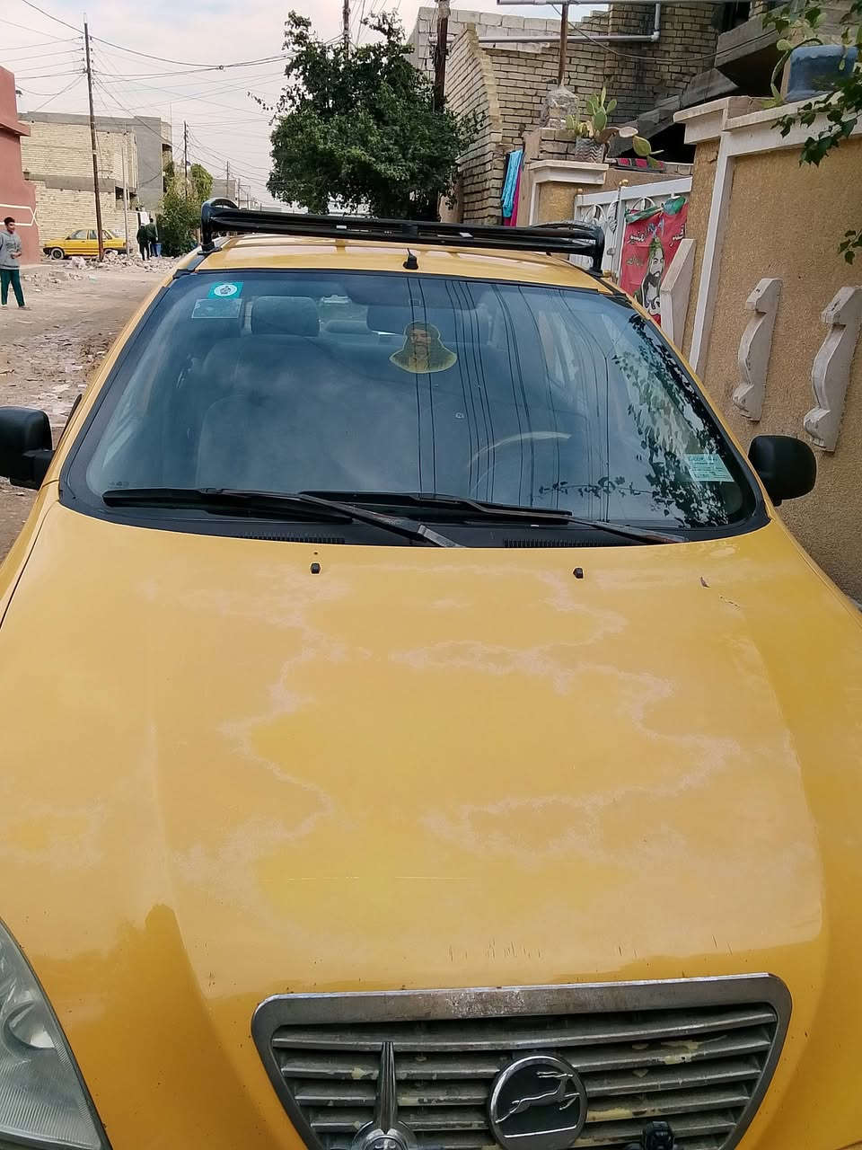 السلام عليكم طيبه مديل 2015 السياره بلاديه خير من الله كير محرك كفاله تبريد تدفئه كله شغال من الدعاميه لدعاميه كله مصفره هئيه غرامه السياره بسمي  36 وبيه مجال بصيط مكاني بغداد زعفرانيه ***********
