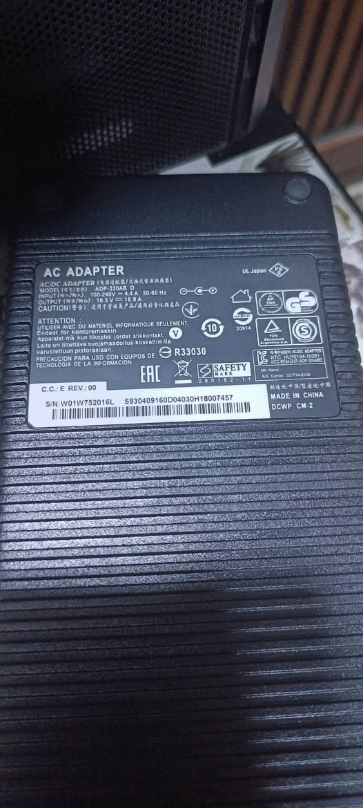 شاحنة msi لابتوبات ال كيمنك 330w باقي التفاصيل بصورة السعر 40 الف جديدة غير مستخدمة


**إذا كنت صاحب هذا الإعلان وتريد حذفه لأي سبب، رجاءا أرسل رسالة إلى الدعم الفني**