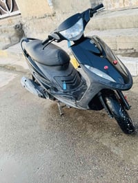 دراجه ماكس عدله للبيع دراجه نضيفه مكينه ما مفتوحه معدل خير من الله شلع...