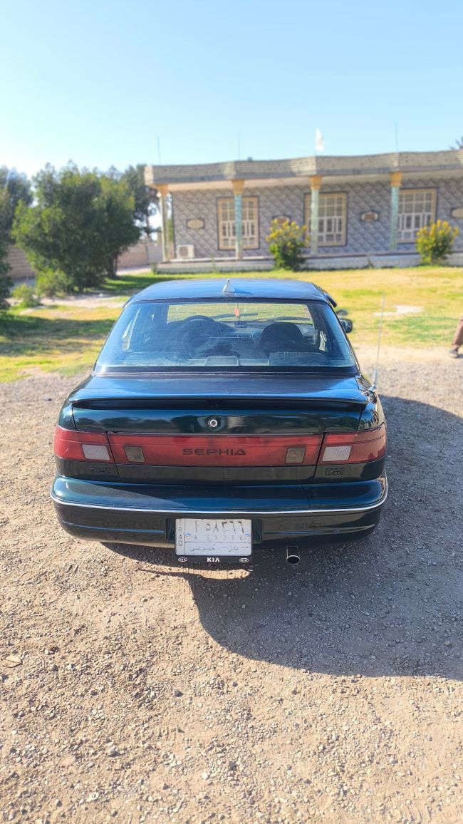 سلام عليكم 
كيا سيفيا للبيع او مراوس حسب القناعه 
موديل 1993
رقم بابل سنويه ال29 تحويل مباشر 
كهرباياتها كلها شغاله 
جام 4 يصعد وينزل مسجل  
دوشمه جديده 
دواخلها حلوه كلش 
كير عادي كفاله  محرك مفتوح 🔓
مصبوغه حزام جماليه 
السياره مكفوله من الضربه
السعر 32 وبيها مجال 
العنوان بابل الشوملي
 للستفسار ***********
