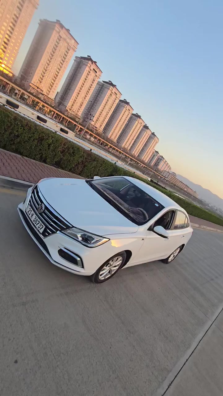 MG 5 standard plus 2024
سفری شەریکە بەڵام لەسەر زەمان لادراوە شاشەی شەریکەی لەسەرە ڕەنگی سپی ناو زەیتونی 
33 هەزار ڕۆشتووە گێر و مەکینە بە شەرت 
پێنج قوپاوی بچوکی هەیە لای دوو دەرگای  سەکن و تەنیشت دەرگای دواوە و سنوقەکەی بێئەوەی بۆیاخی ڕۆشتبێت بە PDR چاک دەرێتەوە لەوێنەکاندا دیارە
نرخی (97) گەڵا  
ژمارەی مۆبایل (***********)
