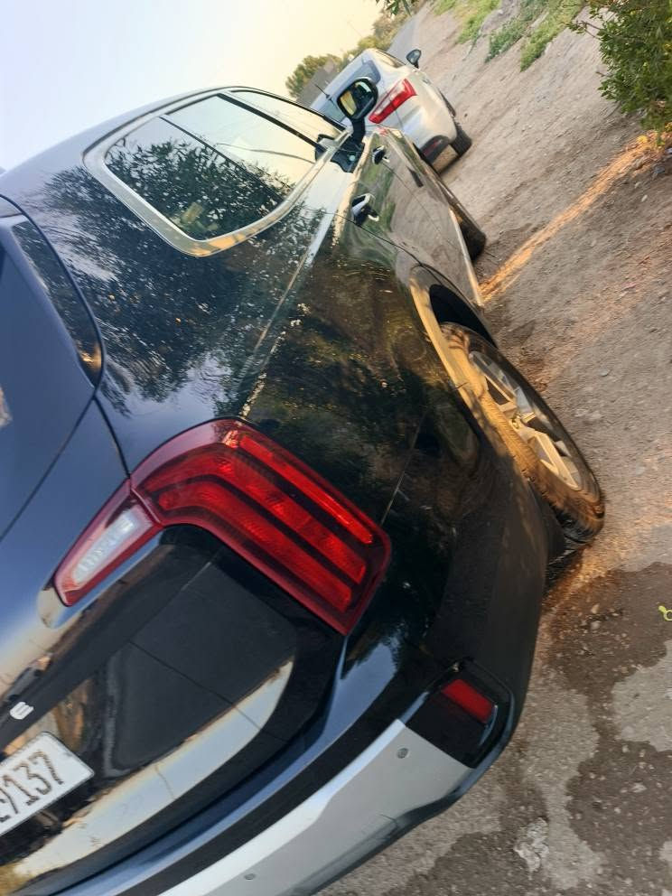 السلام عليكم 

للبيع فقط 

السعر : 250  وبيها مجال ((((ما تلكه بالسوك هيج سعر )))) 

كيا تيلورايد موديل 2024 
لون اسود ملكي 

المواصفات (عاديه) 
بصمه 
كشنات جلد 
٧ راكب 
٣ قطع تبريد مركزي 
رادار امامي (توقف ذاتي ) 
رادار خلفي 
نقطة عمياء 
تحديد مسار 

الضرر : تبديل بنيد فقط بدون دواخل ( قطعه واحده فقط ) 
سيارة جديده واحلى من الصور 

ملاحظة : سيارة داخله كتاب شهداء محجوزه سنتين 
وكالة عامه خلال السنتين مع ضمان التحويل بعد انتهاء المدة المصيب, بابل


**إذا كنت صاحب هذا الإعلان وتريد حذفه لأي سبب، رجاءا أرسل رسالة إلى الدعم الفني**