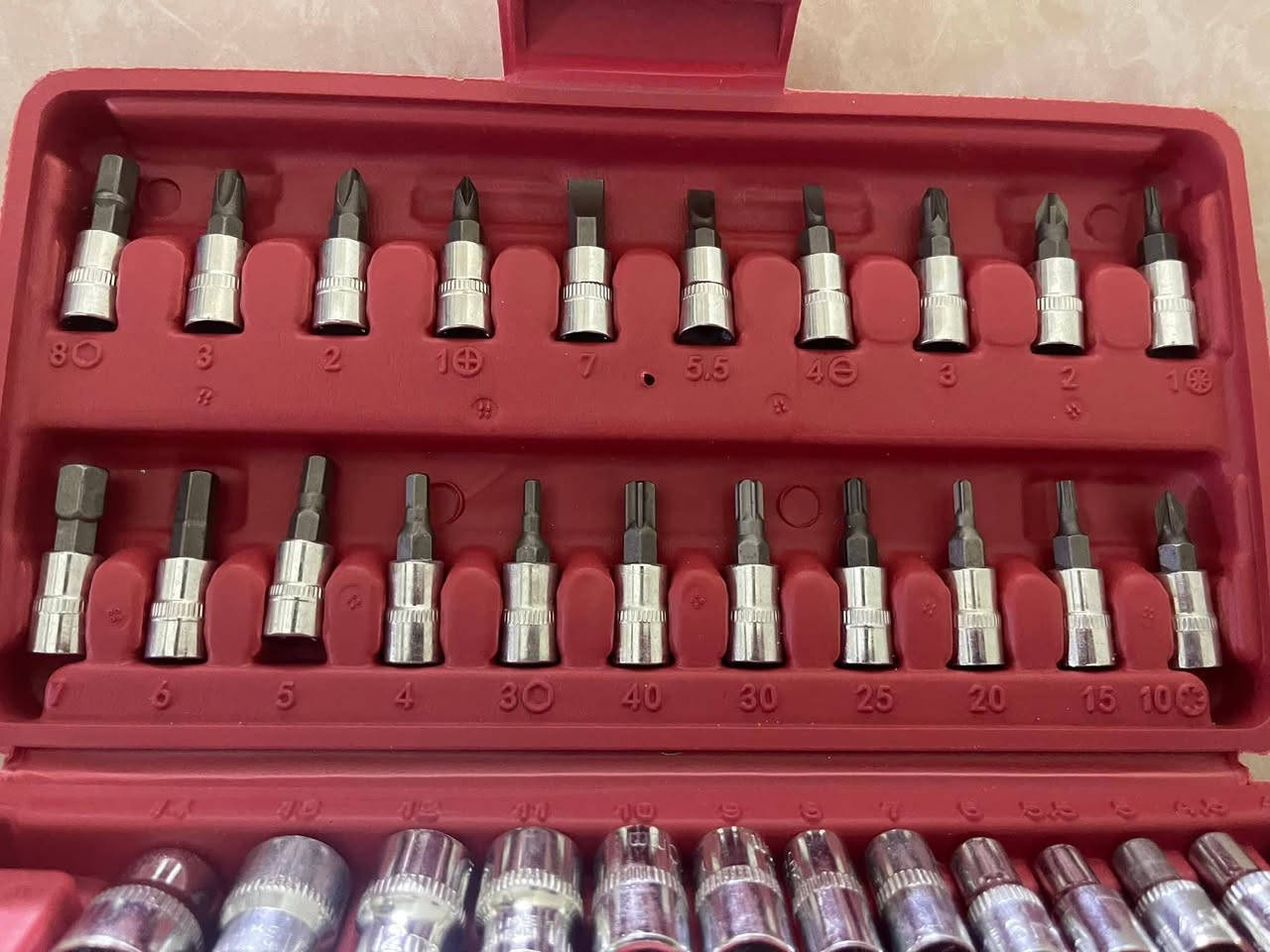 جنطه كامله راجز 43 قطعه
مع توصيل 10 آلاف لحد باب بيتك 
واذا اكثر من قطعه ادزلك اياه 8 آلاف قطعه
اخوان معلومه ترى يجي جنطه صغيره بس بصوره يبين چبير يعني مو تكول غشني اكتب تم دخلك خاص
دز رقم وعنوان


**إذا كنت صاحب هذا الإعلان وتريد حذفه لأي سبب، رجاءا أرسل رسالة إلى الدعم الفني**