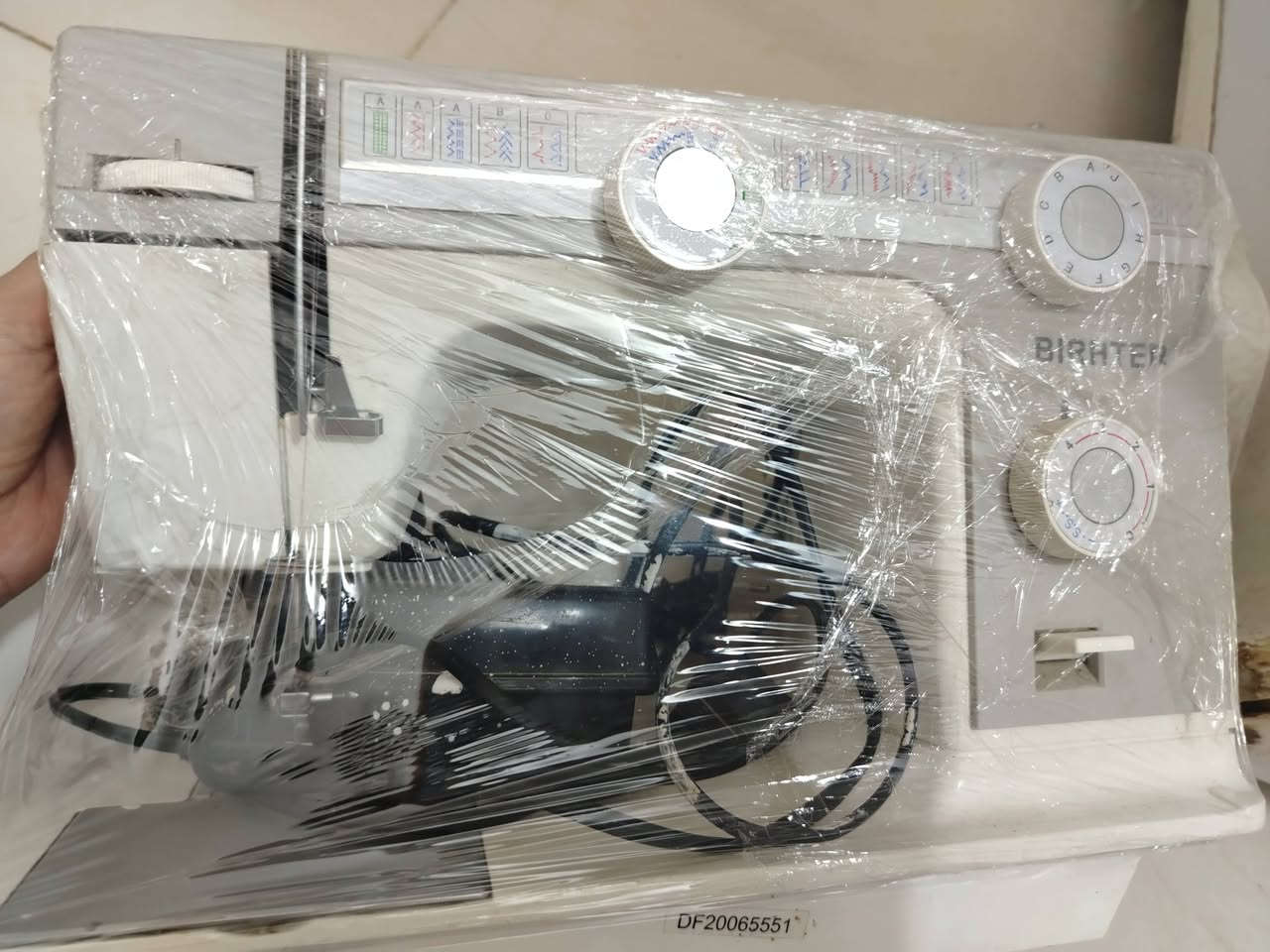 مكينه يابانيه اصليه نضافه ميه بالميه للبيع الاتصال على ***********
