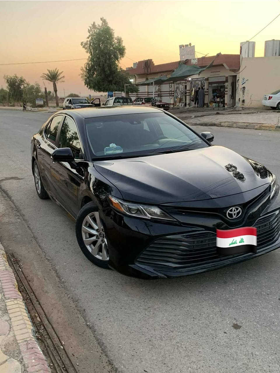 #كامري_للبيع 2018 وارد امريكي مابيها لاصبغ ولا تبديل
الفئه LE رقم نينوى حديث وهزه جديد حادث جدآ بسيط الدعاميه الامامي واكع ومشدود نفسها  بدون دواخل ولا ايرباكات ولا صبغ  بيها تعديل بارد بلجاملغ الخلفي جهت السكن على كد الشبر   تحويل بنفس اليوم 
#السعر 174 العنوان موصل ناحية المحلبيه 
للتواصل *********** بيها واتساب
