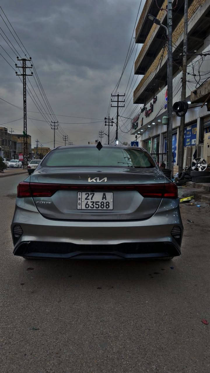 السلام عليكم 
فورتي مديل 23 معوقين ذي قار مكاني ناصريه مركز سياره ماشيه 47الف تبديل بنيد فقط ترهم مراوس سياره جاهزه ع الاخير استفسار ***********
