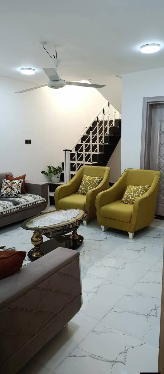 السلام عليكم
بيت طابو صرف للبيع المساحه139متر يحتوي على غرفه

وصاله وأستقبال ومطبخ وصحيات وگراج سياره العنوان 

طويريج  شارع اربعين خلف الكفيل البيت جداً نضيف للأستفسار أكثر 

***********
*********** تابع الصفحه ليصلك كل ما هوه جديد
