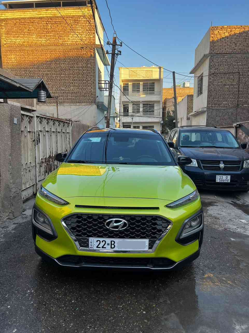 سلام وعليكم 
كونا موديل 2019 
فول مواصفات  ما عدا الفتحه 
1.رادار جانبي
2.تدفئه بالكشنات 
3.تدفئه بالستيرن
4.ثلاث انظمه قياده
5.تو كلر🖤💚
6.تخم تاير جديد
بعد مواصفات ما مذكوره 
محرك 1600 تيربو🚀 
ماشيه السياره 67686km
السياره فور ويل  
السعر135 وبيها مجال 
رقم السياره اربيل 
مكان السياره بغداد
للاتصال:***********
