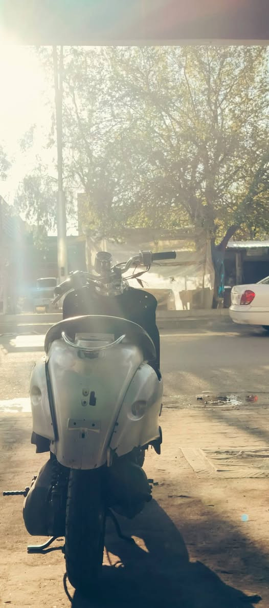 سلام عليكم شباب عندي دراجه عبدالحليم للبيع اي عيب ما بي و جامرلغ اماي عنده بس ما شادينه بعده جديد سعر 300الف وبي مجال مكاني كركوك و هذا الرقم للاستفسار ***********
