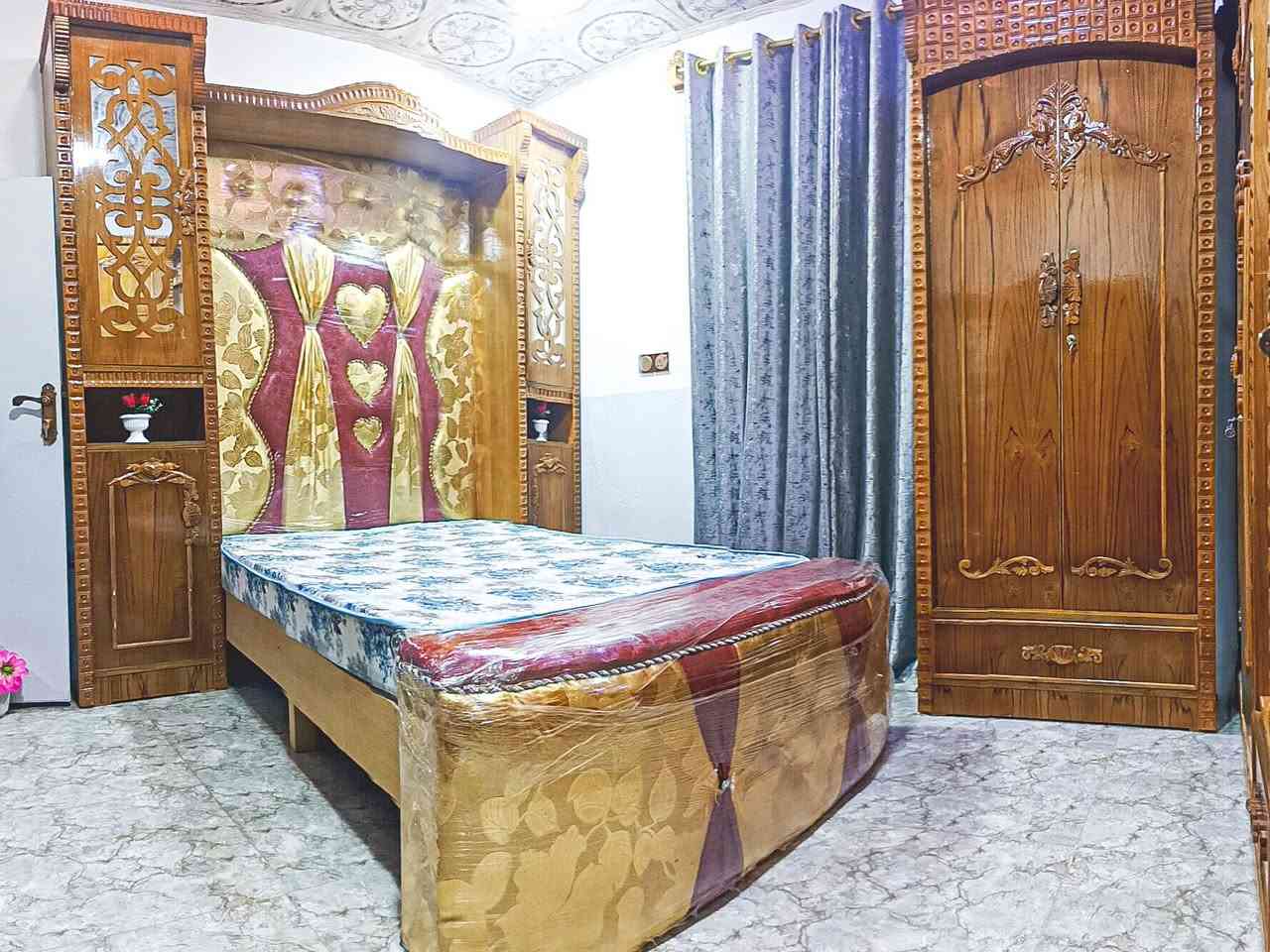 ‏#السلام_عليكم
‏غرفه خشاب للبيع
‏شغل الموصل 
‏نضافه فول جديدة مستخدمه شي قليل وبعد احلا من الصور  
‏السعر مليون و 150 بيه مجال شي بسيط
‏
‏اتصل وتدلل : ***********
