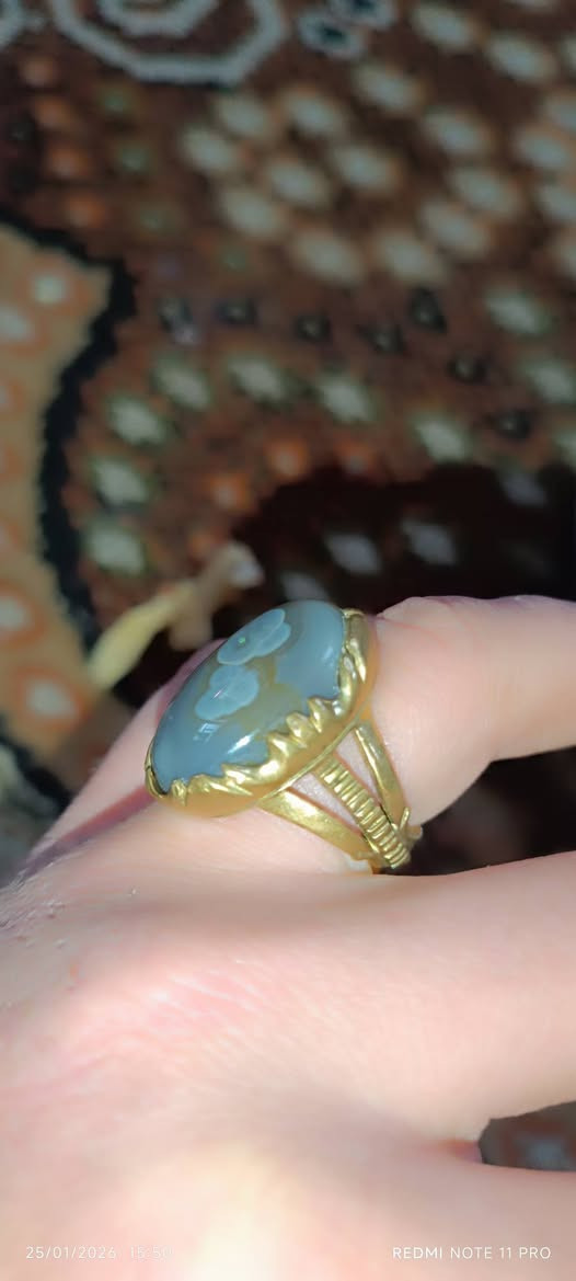 خاتم سليماني بي روحانيه كلش قويه مختوم ومدفون شهرين بالكاع حجر كلش قديم
مال مزامط
شغله محبه/ عطف/ جلب نضر /تسهيل امور
السعر 50 الف قفل
يوجد توصيل لكل محافظات العراق 
للتواصل مراسلة الصحفه
او الواتساب ***********
