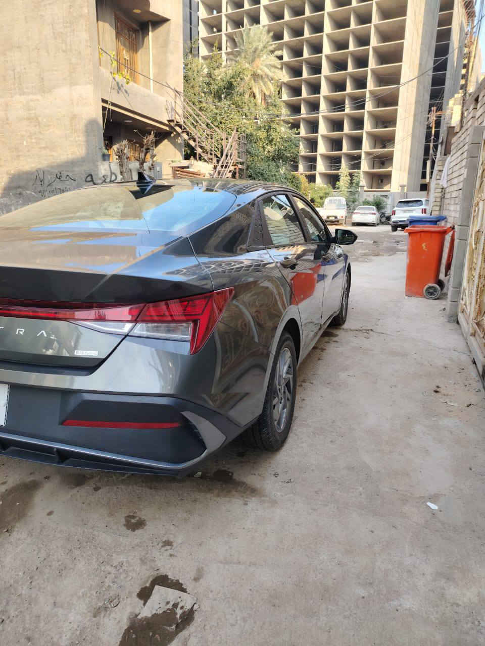 السلام عليكم 
للبيع 
النترا 2024  وارد امريكي هايبرد بلو 
دخول جديد قبل اسبوعين ترقمت
 رقم بغداد 
(( صور الحادث بالمنشور )) 
بدون ايرباك
 بدون دواخل
 بدون شواصي
 بدون لغود 
مواصفات //
بصمة تشغيل وابواب
شاشه كبيره متصل ديجتل 
لد بلدشبول متغير
لايت زنن بلادي 3 عدسات
كار بلي  رادار امامي ورادار خلفي
ورادار جانبي تحديد مسار
قياده ذاتيه تنبيه خروج عند المسار
ويل كب لد نهاري
 فول تحكم ستيرن
___________________
العنوان. الدورة
للاستفسار :- ***********
متوفر واتس اب 
السعر  158وبيهة مجال بسيط
