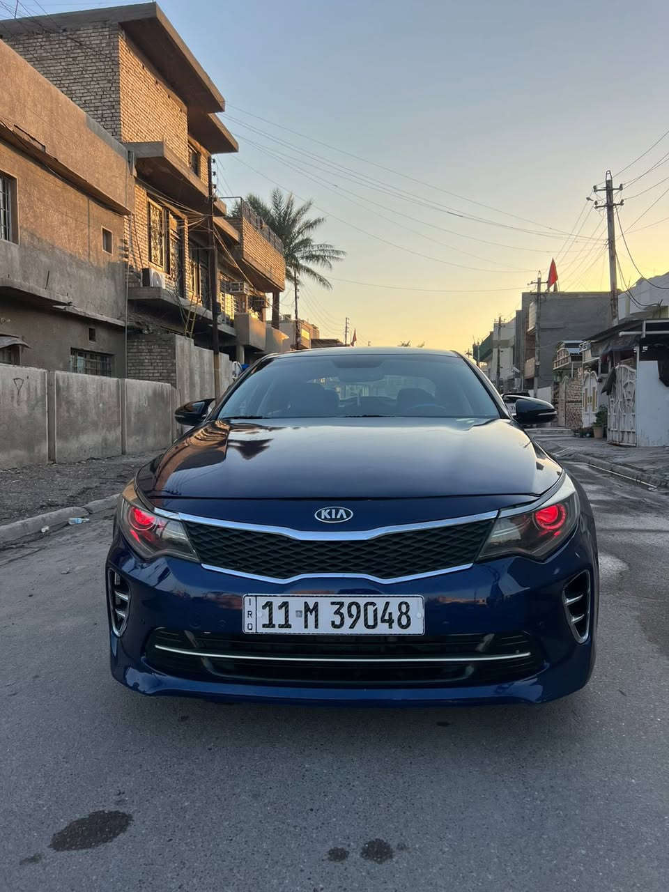 السلام عليكم  كيا اوبتما 2016 . SX. فووول عده
السياره بسمي  سنويه 2030 هزه ما صاقطه صفر غرمات  سياره كلش حلوه بيها اهواي موصفات  مال جناي البانوراما وارد امريكي حادث مرفق بصور وبيه باب سايق صبغ وجاملغ اليمنه يعني ( 4 قطع صبغ )
الباقي كفاله 
السعر115 وبيه مجال 
هزه ورقم كله جديد تحول مباشر 
المواصفات 
بصمه تشغيل +ابواب +صندوق 
كشنات جلد كهربائي تتفئه 
تبريد قطعتين 
تحكم ستيرن اربع جهات 
شاشه جبيره + كامره 
سستم صوت انفنتي 
تتفئه بلستيرن 
مري شفط
اشاير بل مري
دشبول كدنزا 
نضام ترحيب 
شفتات ستيرن 
ستيرن حرف D
3 نضام قياده + مانع تزحلق 
لد امامي وخلفي
زرع عدسه لايت نهار 
ويل كب 18 
تشغيل عن بعد 
بيها بعد موصفات  
رقم بغداد 
مكاني نجف

مكينه 2000GDi توربو 
دبل كزوز  ماشيه114
مكان السياره  حلوه وا ماناقصها شي 
للستفسار *********** غير متواجت ع فيس

