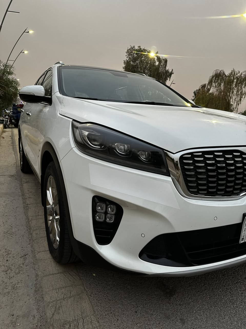 سورنتو خليجي
رقم بغداد 
موديل 20 
محرك 6V
ماشيه 72 الف 
كفاله 
••••
السعر 265$ بيه مجال 
***********
