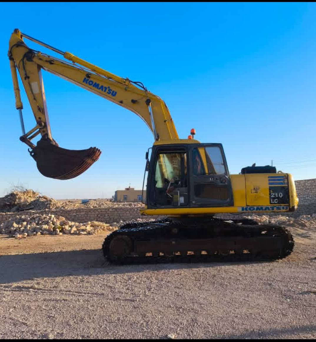 حفاره كومادسو موديل ٩٩ حجم ٢١٠ داش سكس السعر اربعه الا ربع اي ٣٧٥ ورقه للاتصال ***********
***********
