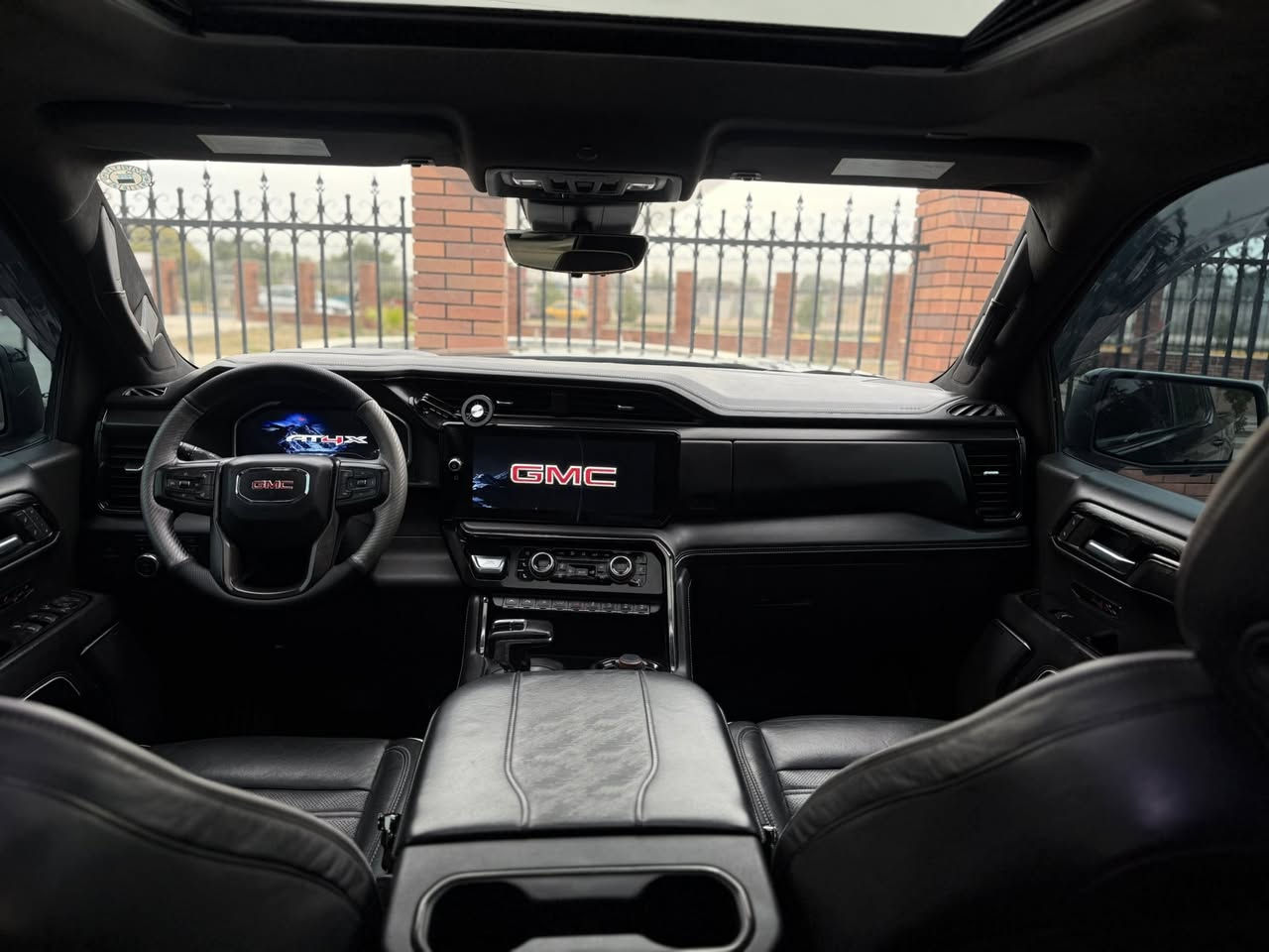 السلام عليكم
للبيع GMC SIERRA AT4X موديل 23 مكينه 8 سلندر  فول الفول مواصفات رقم اربيل حادثهة بنيد مبدل نفس الون وجاملغ صبغ بدون دواخل مكفولات ايرباك ستيرن فقط المواصفات كشنات تبريد تدفئه فتحه كشن خزن 6 كامرات محيطيه فتحه سقف داخل كنتاره كشنات جلد + مساج مري شفط رادارات اماميه وخلفيه وجانبيه قاصه ستيرن هيتر داتا شو عارضه انضمه قياده متعدده سماعات بلاتوث + شاحن بالبدي بصمه ترحيم مري قلاب وشفط اوتو هولد تحديد مسار سياقه اليه السياره حيل جديده وجاهزة من كل شي للاستفسار ***********. مكانهة كربلاء،
