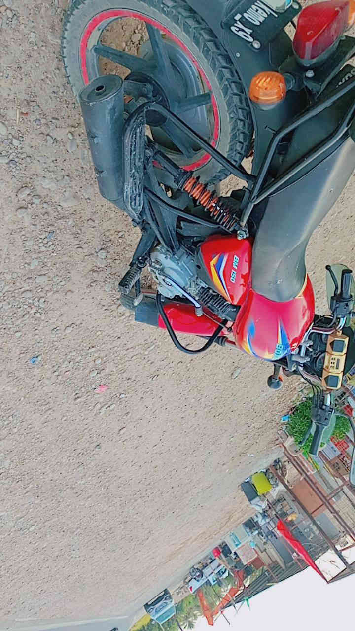 السلام عليكم موطور للبيع بوكسر موديل 2020 لا تنقيص ولا تبخير سعر 975بيه مجال بصيط مكان ديالى بلدروز أمام عسكر رقم ‏‪***********‬‏
