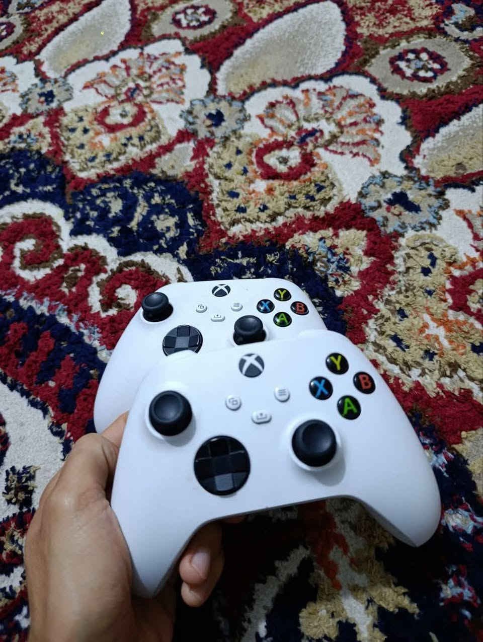 اكس بوكس سيريس اس 
انتاج 2023
كامل بدون اي نقص 
2 جوستك اصليه 
بطاريات مال جوستك
شهر و18 يوم كيم باس 
حساب مليان العاب مملوكه 
نضيف كلش لامفتوح ولا مصلح 
سعر 380 وبي مجال


**إذا كنت صاحب هذا الإعلان وتريد حذفه لأي سبب، رجاءا أرسل رسالة إلى الدعم الفني**