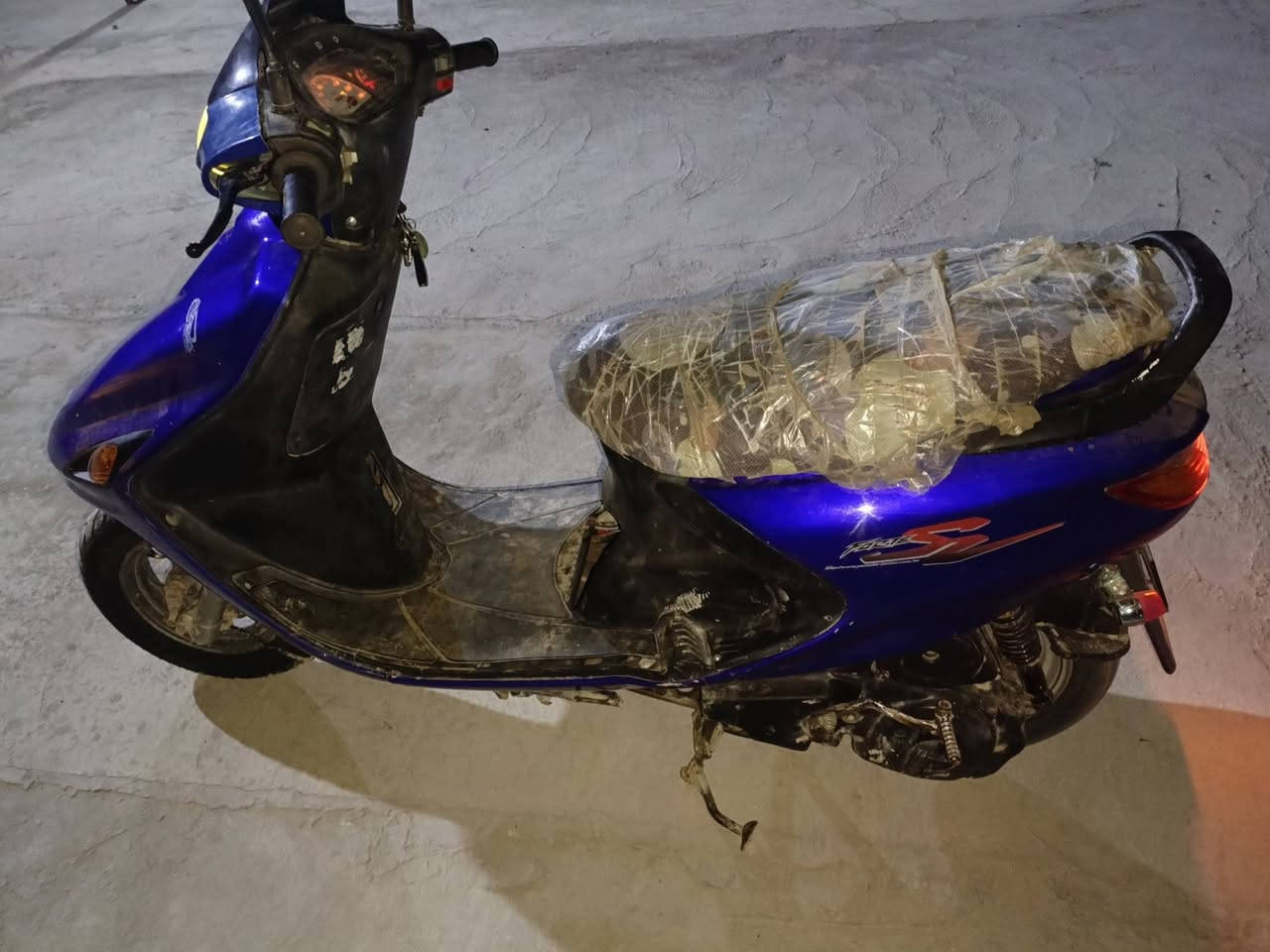 سلام عليكم اخوان دراجه فراشه لبيع كلشي مابيه نكرت سلف هندر كهربايات كله شغاله كيج كيلو متر كيج بانزين شغال اشاير معدل وشلعه بيه حلو وكفراته كدامك بصور خير من الله
السعر 450وبيه مجال لطيبين مكاني الدوانيه التقيه الثالثه قرب جسر نجف ‏‪***********‬‏
