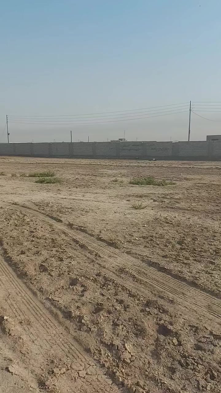 السلام عليكم قطعه ارض طابو زراعي سند 25مساحه 550متر تقع في منطقه ابو ثيله قرب فلكه المدائن بصف بسمايه  او بصف منطقه التأميم واجهه 20ونزال 27 سعرهه 35للاستفسار اتصال عل الرقم ***********
