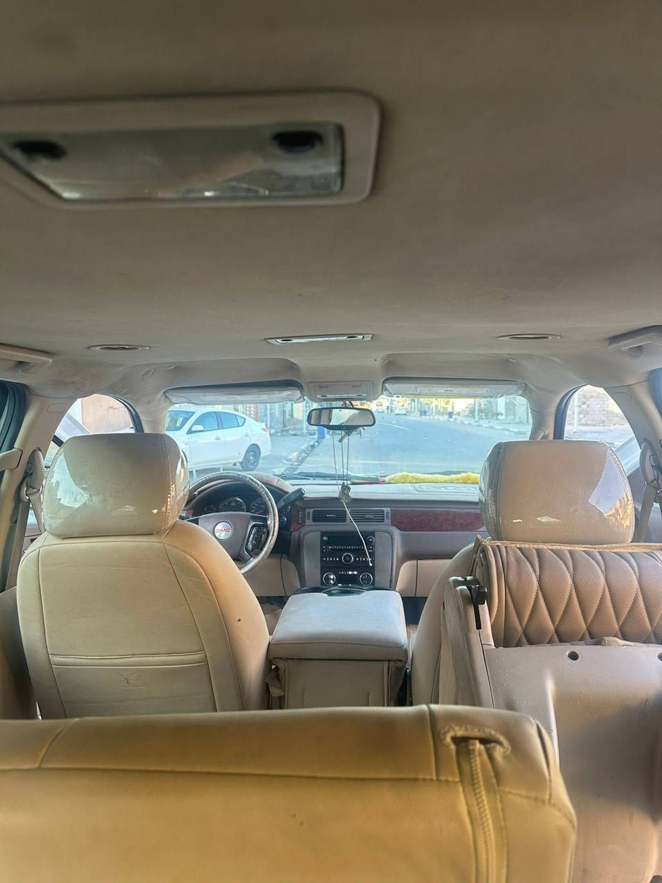 يالله سلام عليكم اخوان مكلف بانشر بيع مستعجل يوكن جمسي 2011 ابيض بلاد رقم بغداد أجرة مشروع وطني سيارة مكفوله من ضربه وارد خليجي سعرة 160 البصرة زبير ملاحضه مراوس ماراوس دين قصاط ماكو نقد فقط العنوان البصرة الزبير رقم الجوال ***********
