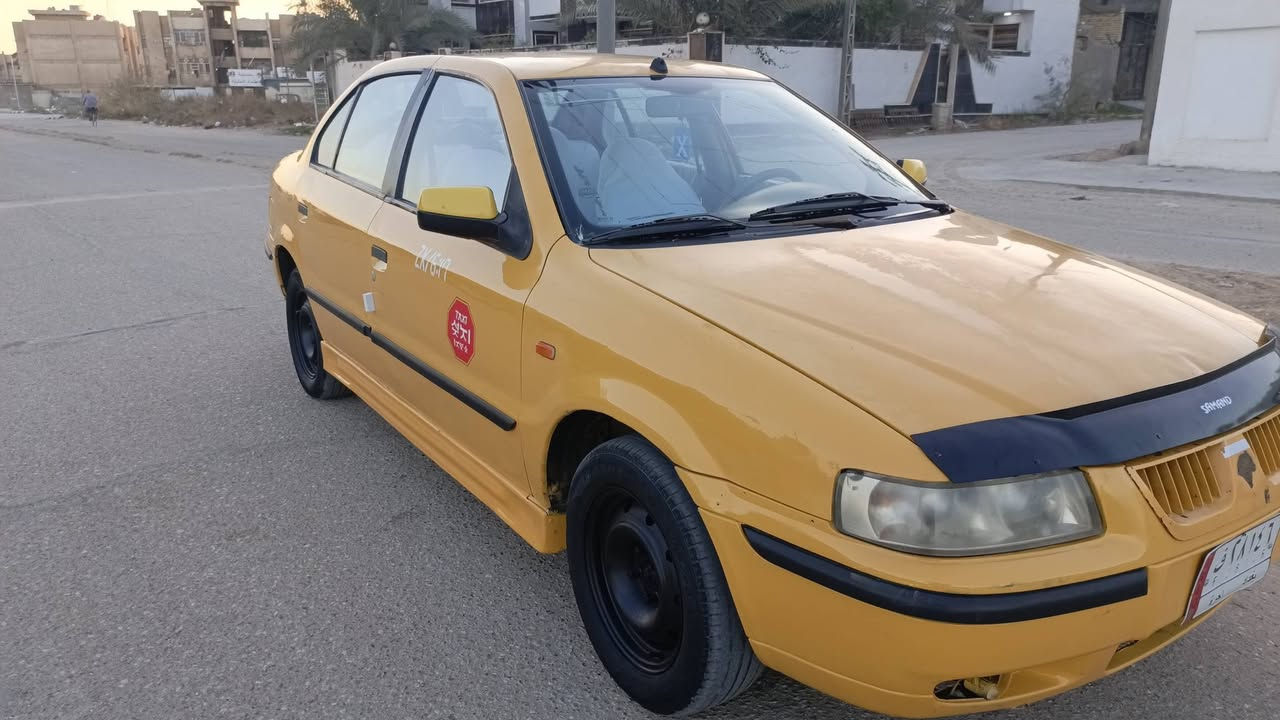 سلام عليكم سمند لبيع موديل 11 رقم بغداد مصفره هيئه وغرامات مكينه وكير مكفولات خير من الله تحويل مباشر 
السياره مكفوله من الظربه السعر 30 وبيه مجال 
عنوان بابل سكندريه ***********
