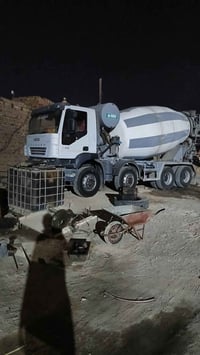 شاحنة للبيع