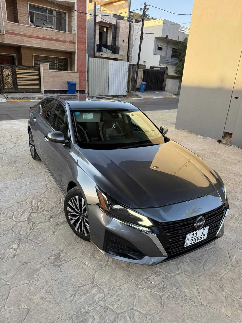 نيسان التما 2023 (الشكل الجديد)
الفئة sv 
سعة المحرك 2500
وارد امريكي 
حادث جانبي 
بجم كبس شرط 
رقم السيارة بغداد بأسمي 

المواصفات:
• بصمه تشغيل
,بصمة أبواب 
، تشغيل عن بعد 
•شاشه 
•كامره  خلفية 
•تحديد مسار 
•رادار امامي
•رادار خلفي للوقوف المفاجئ 
، رادار جانبي 
• تحكم ستيرن
•مثبت سرعه
• بلوتوث  
•حجر بيئه بلادي
   
  🛑 السعر 158 وبيها مجال  

للأستفسار اتصل ***********
