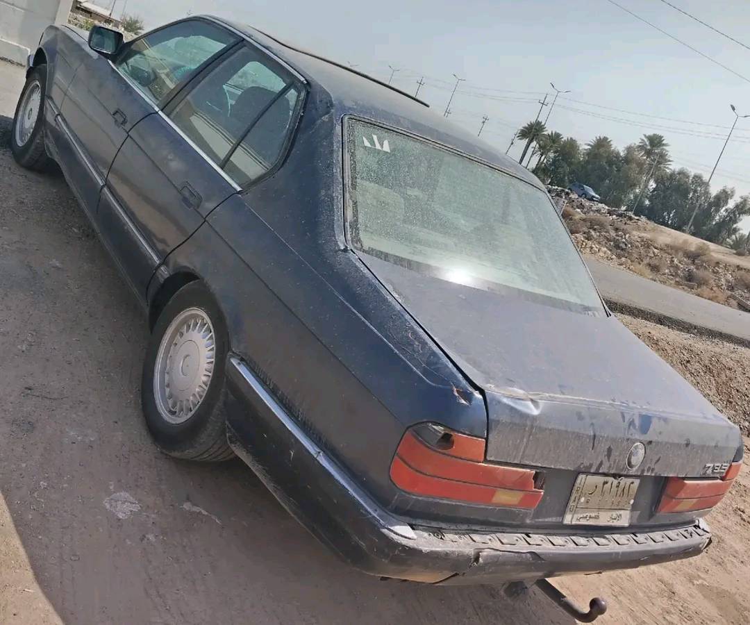 اسلام عليكم BMWموديل1991.كير محرك كله جديد بيها نقص واحد بس الجام ميصعد سياره كلش حلوه بيها نشاط قوي سعرها 34بيها مجال