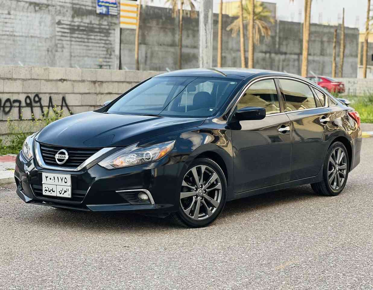 نيسان التيما
موديل 2018
فئه s
سعره 117 وبي مجال 
مواصفات 
بصمه 
تشغيل عن بعد
شاشه 
تحكمات 
كشن كهرباء 
ويل كب
ضرر بدون دواخل بدون ايرباك فقط جاملغات امامي صبغ وبدون تبديل فقط صبغ سياره احله من صور 
كير مكينه بشرط 
سنويه جديده
ماشي ٨٨ ميل 
عنوان ديالى خانقين 
واي استفسار 
***********
