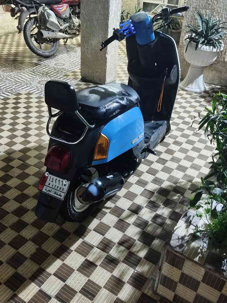 سلام عليكم دارجه بواليس للبيع
سعر 450 مكينه خير من الله مكاني ديالى بعقوبه 
ستفسار ***********
