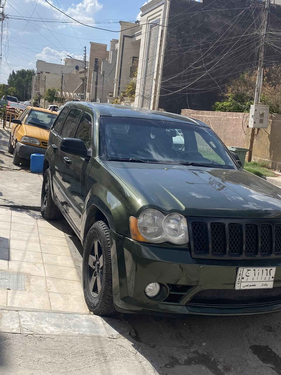 جيب لاريدو 2009 للبيع سياره جاهزه تخم تاير باتري نضيف صدرها جديد كير مكينه تمام السياره مصبوغه عام رايدها 88 وبيها مجال رقمي ‭0783 829 0990‬ هذا بي وتساب
